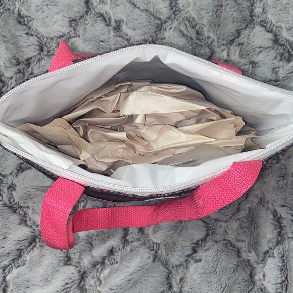 BNWT fully insulated lunch bag/cooler set. - Picture 4 of 6